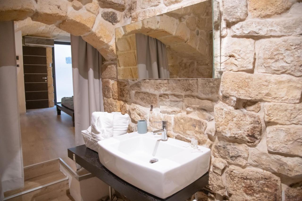 La Giudecca Trani Bed & Breakfast Exterior photo